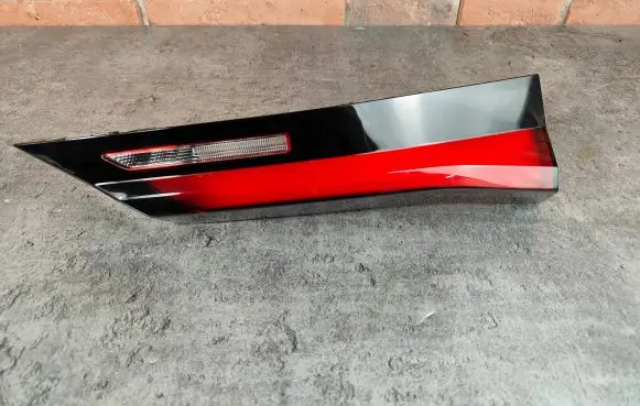 BMW X1 U11 Tailgate rear/tail lights 9465356 F83865356E H8946535608