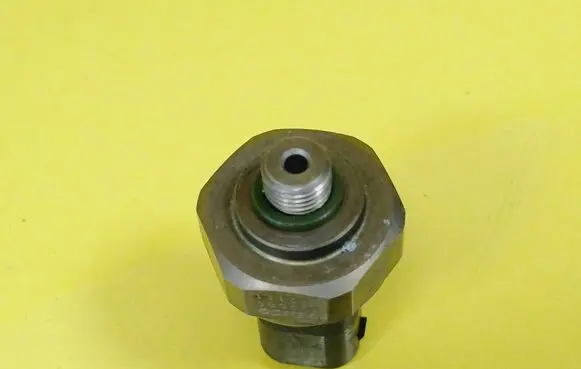 Air conditioning (A/C) pressure sensor