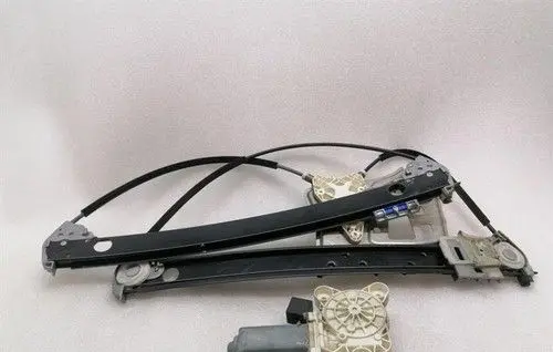 Mercedes-Benz S W220 Front door window regulator with motor A2207202546
