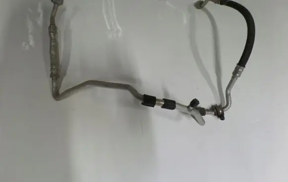 Skoda Yeti (5L) Air conditioning (A/C) pipe/hose 1K0820743FD
