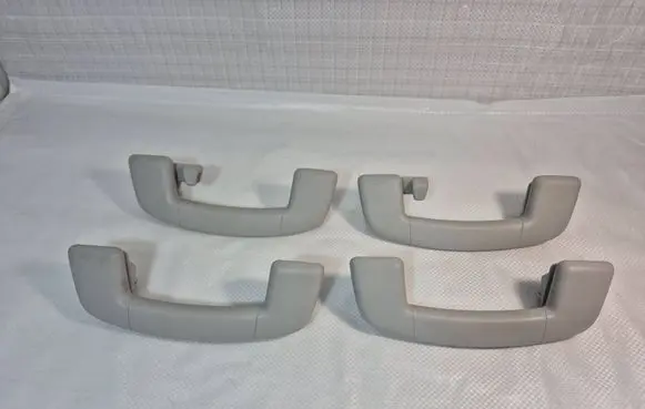 Volkswagen Golf VII Rear interior roof grab handle