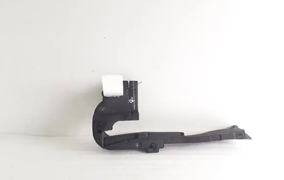 Porsche Macan (95B) Other engine bay part 95B823732A