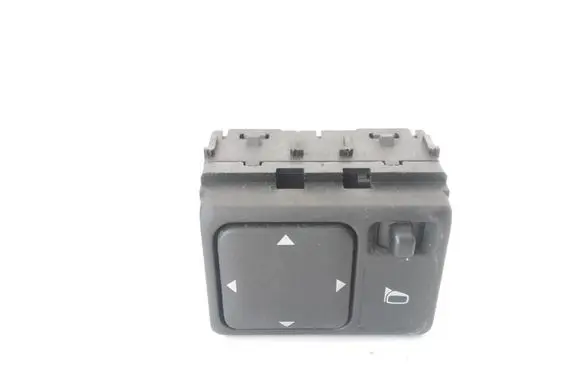 Nissan X-Trail T30 Wing mirror switch