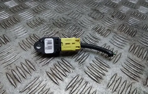 Lexus IS 220D-250-350 Airbag deployment crash/impact sensor 8983102020