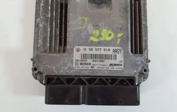 Opel Insignia A Engine control unit/module 55577619 55575349 0281012453