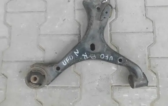 Honda Civic IX Front control arm 65566556