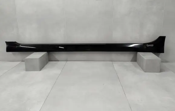 Nissan Leaf II (ZE1) Sill/side skirt trim 768516WL2 GG4400275CC