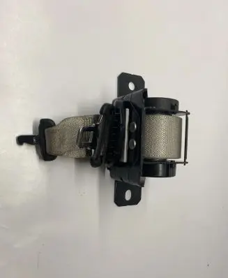 Chrysler Pacifica Third row seat belt 6361238