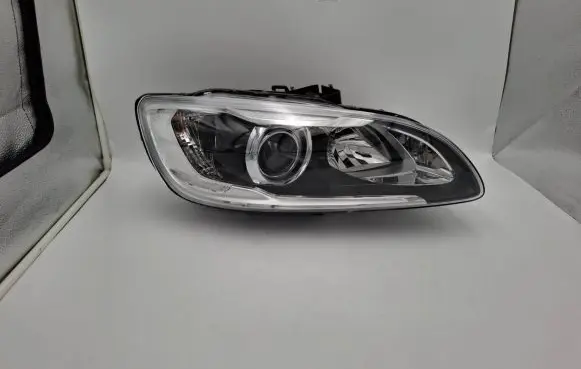 Volvo S60 Headlight/headlamp 31420262 31420254