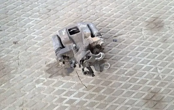 Mitsubishi ASX Rear brake caliper 4110 4110AT 154N