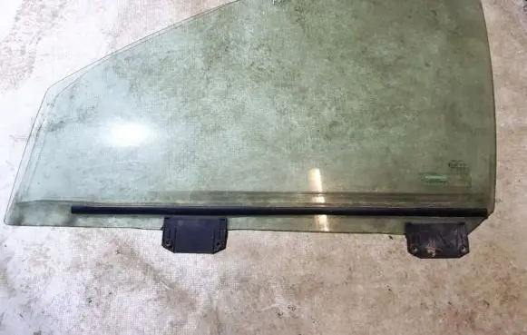 Ford Scorpio Front door window glass four-door