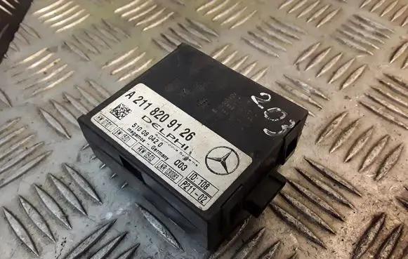 Mercedes-Benz E W211 Alarm control unit/module A2118209126 2118209126