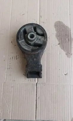 Opel Signum Engine mount bracket