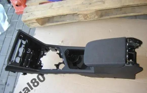 Volkswagen Tiguan Other center console (tunnel) element