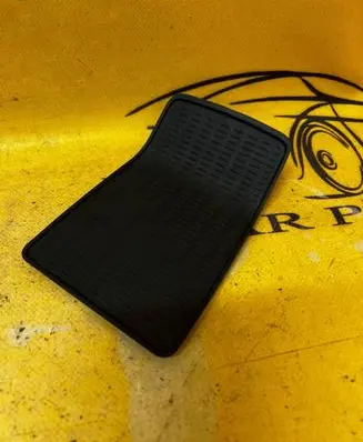 BMW 5 G30 G31 G38 Glove box pad 6960695