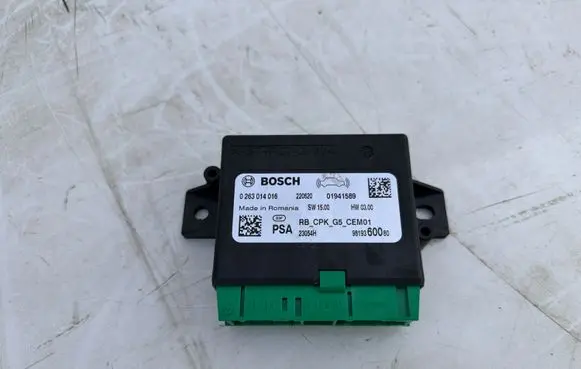 Peugeot Expert Parking PDC control unit/module 9819360080
