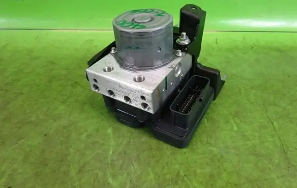 Infiniti Q30 ABS Pump A0914300000