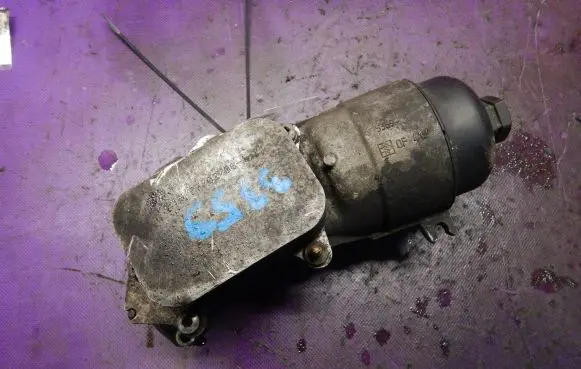 Ford Fiesta Oil filter mounting bracket