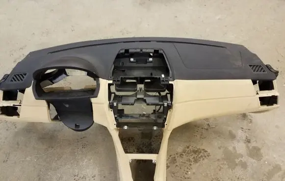 BMW X3 E83 Dashboard 050910504 393597S 00077845753