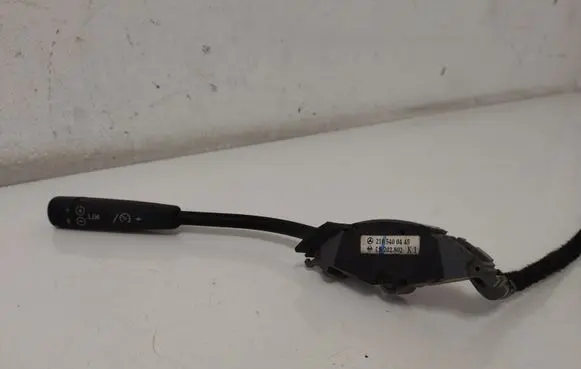 Mercedes-Benz E W210 Cruise control switch 2105400445