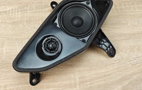 BMW X5 G05 Parcel shelf speaker 2622519 2622517 6809632