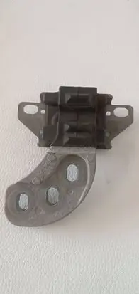 Ford Fiesta Gearbox mounting bracket 7M121AC