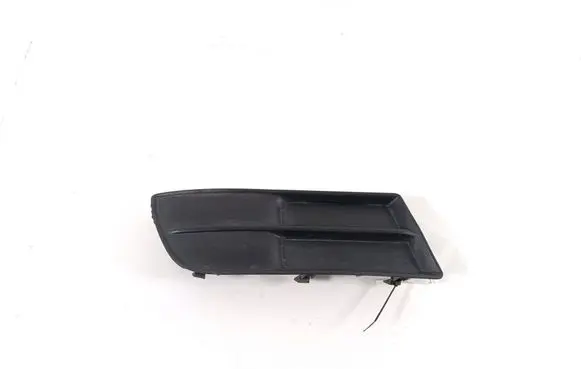 Toyota Corolla Verso AR10 Front bumper lower grill 521270F010