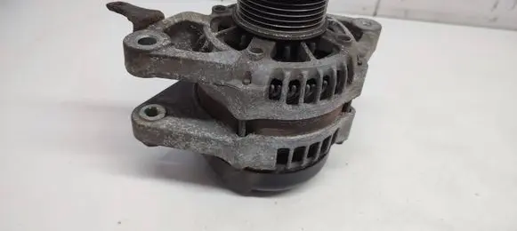 Peugeot 108 Generator/alternator 270600Q180 TG1042109810