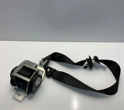 Mercedes-Benz ML W166 Rear seatbelt A1668602786 061236 1668602786