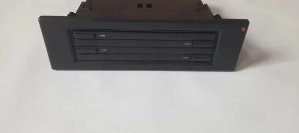 Opel Astra G Glove box