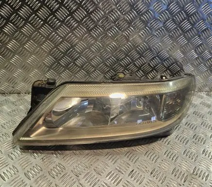 Renault Laguna II Headlight/headlamp 8200163323