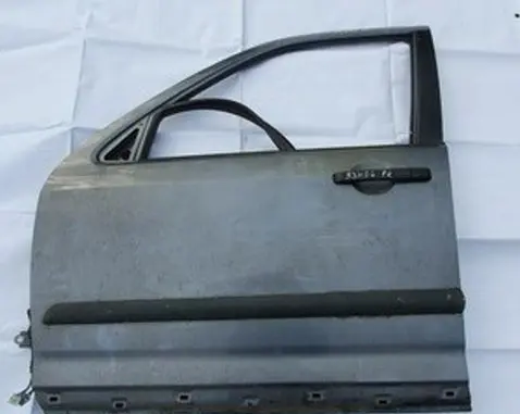 Honda CR-V Front door pilkas