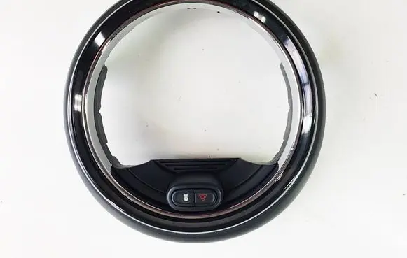 Mini Cooper Countryman F60 Radio/GPS head unit trim 9354026 1J935402605 A2C13826300