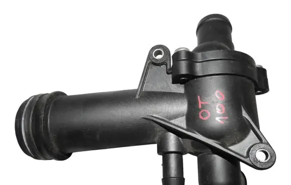 Audi RS3 Thermostat housing 07K121111E