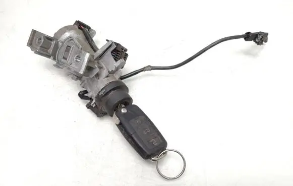 Volkswagen Touran I Ignition lock 1K0905851B 1k0905865