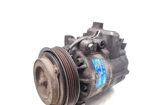 Land Rover Freelander Air conditioning (A/C) compressor (pump) JPB500120