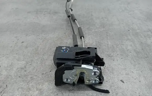 KIA Picanto Front door lock