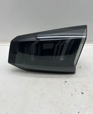 Peugeot 5008 II Tailgate rear/tail lights 9836231780 82160201