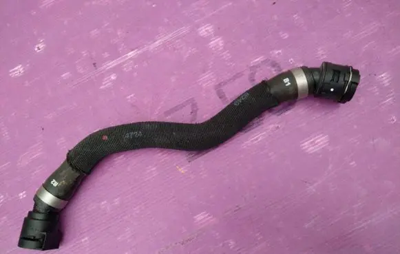 Peugeot 208 Engine coolant pipe/hose 765