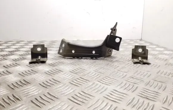 Volkswagen PASSAT B8 Fender mounting bracket 3G0821141 3G0809471