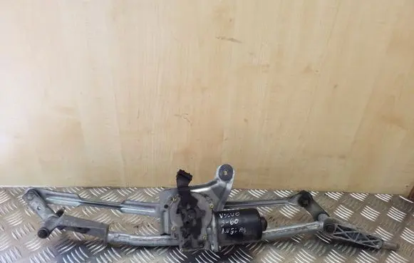 Front wiper linkage
