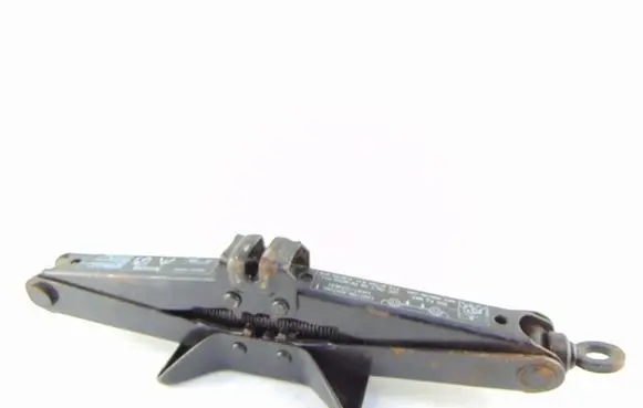Nissan Micra Spare wheel mounting bracket 