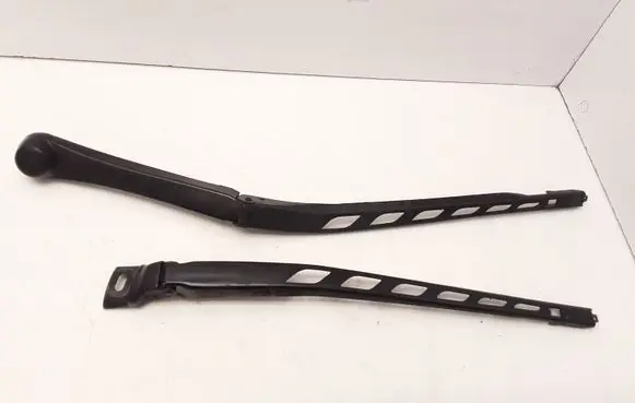 BMW 5 E60 E61 Front wiper blade arm 61617198597 7198597 7185366