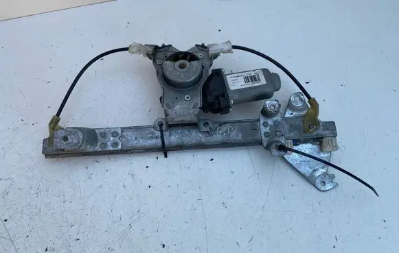 Nissan Qashqai Rear door window regulator with motor 402190A