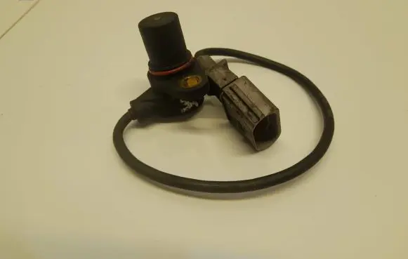 Audi A4 S4 B7 8E 8H Crankshaft position sensor 0261210