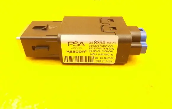 Peugeot 2008 II USB socket connector 9848394780