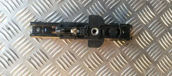 Audi A4 S4 B7 8E 8H Seat belt adjustment motor 8E0857833F