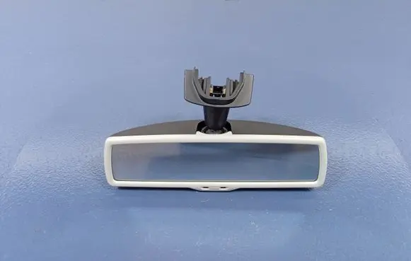 Rear view mirror (interior)