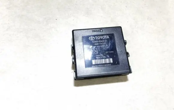 Toyota RAV 4 (XA30) Parking PDC control unit/module pz464x042801 pz464-x0428-01