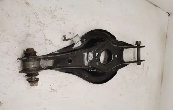 BMW 4 F32 F33 Rear upper control arm/wishbone 6867541
